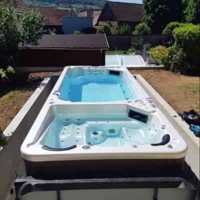 5,9 Meters van de Luxe de Hydromassage Openlucht Hete Ton en zwemmen Kuuroord Combo